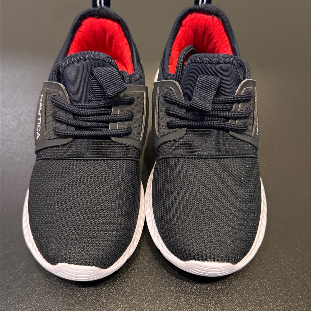 Nautica boys shoes - Size 11K. Perfect athletic shoe for school!
